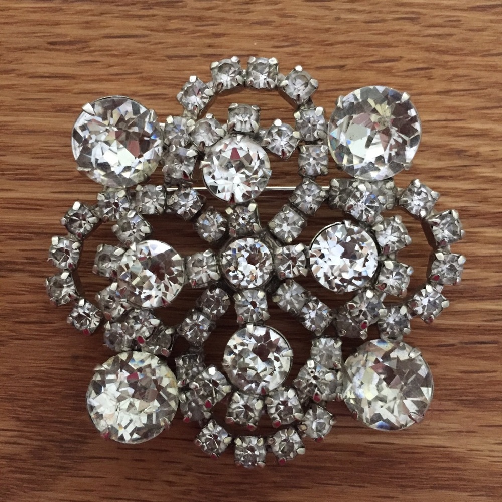 Vintage Kramer of New York Rhinestone Brooch